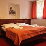 Lippert Hotel 4*
