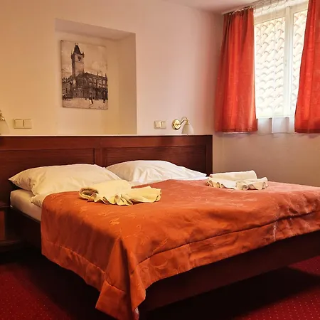 Lippert Szálloda 4*