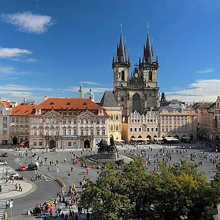 Lippert Szálloda 4*
