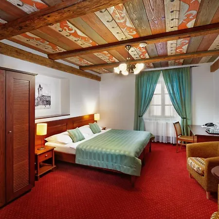 Lippert Prague