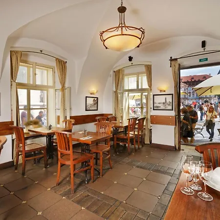 Lippert Prague
