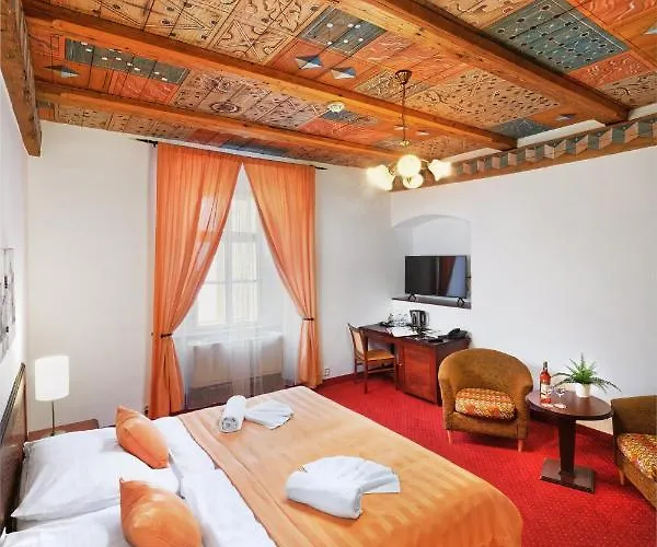 Lippert Otel
